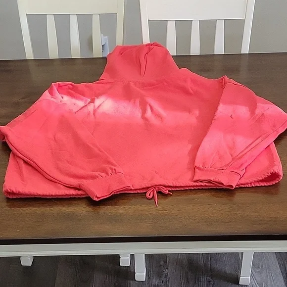 Star Wars Grogu and The Mandalorian Pull over Hoodie - Picture 6 of 10